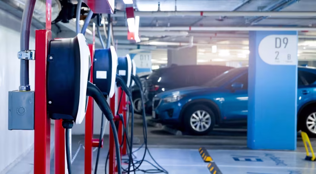 como obtener ayuda cargador electrico